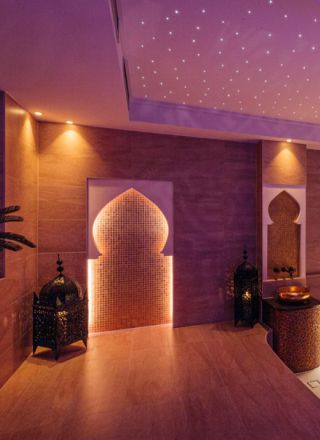 Hamam,  Türkisches Bad/ Rasulbad: Wellness mit Waschzeremonie, heissem Stein und türkischer Sauna.